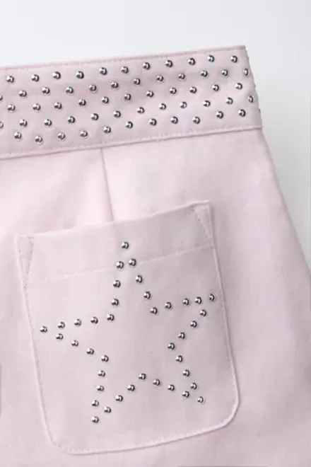 ZARA ШОРТЫ С ЗАКЛЕПКАМИ И ЗВЕЗДАМИ, РОЗОВЫЙ