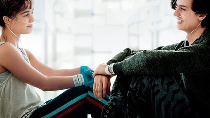 Можно ли влюбиться в кого-то, кого ты никогда не сможешь обнять?  (видео)