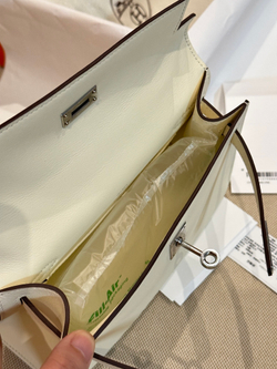 Hermes Kelly 22