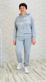 Спортивный костюм с худи и брюками