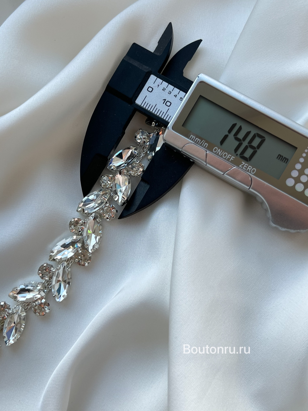 Стразы на цепочке 15 мм лодочка и шатон