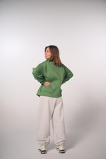 Брюки-бананы из светло-серого футера меланж, без начеса