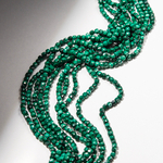 Малахит натуральный, бусины в форме куба, 4,3мм, микроогранка