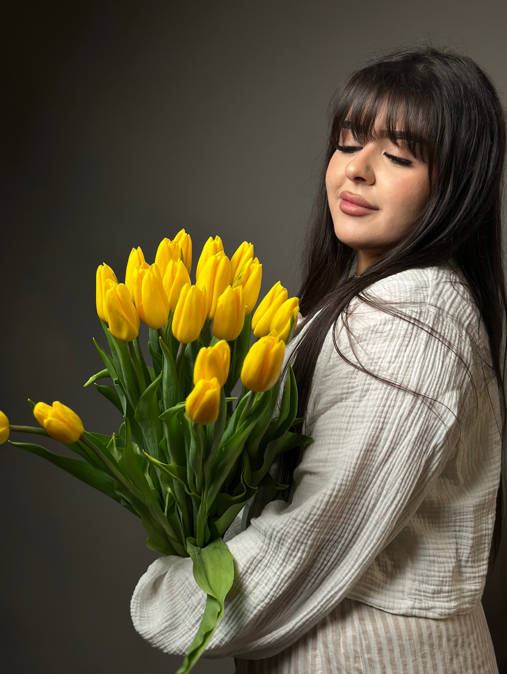 Букет жёлтых тюльпанов "Стронг Голд"