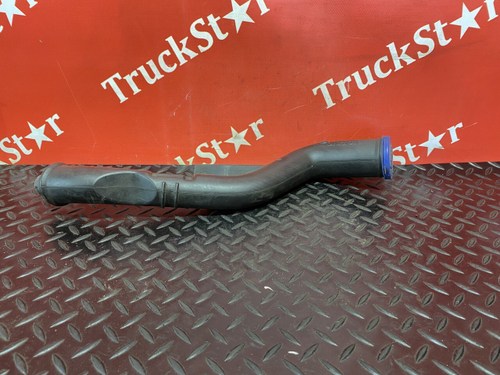 Горловина бачка омывателя