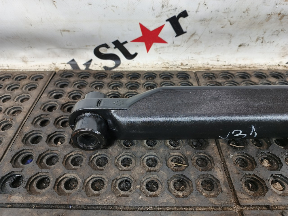 Цилиндр подъема кабины 2017г.