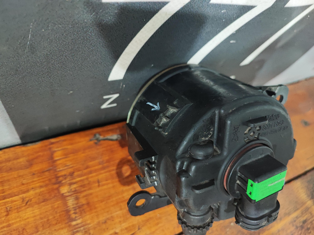 ПТФ передняя Logan 1,  Focus 2, SX4 1  Б/У Оригинал 89211943