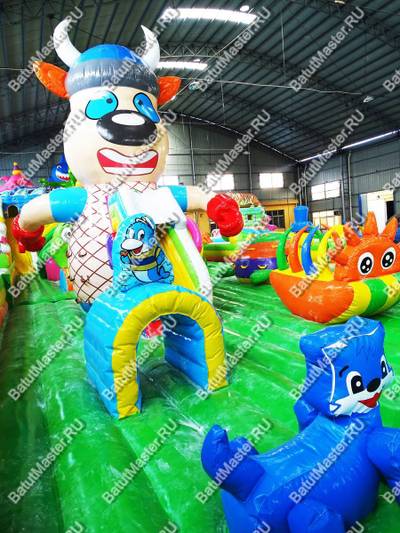 Коммерческий надувной батут "На страже добра 2" 30*9*7 м