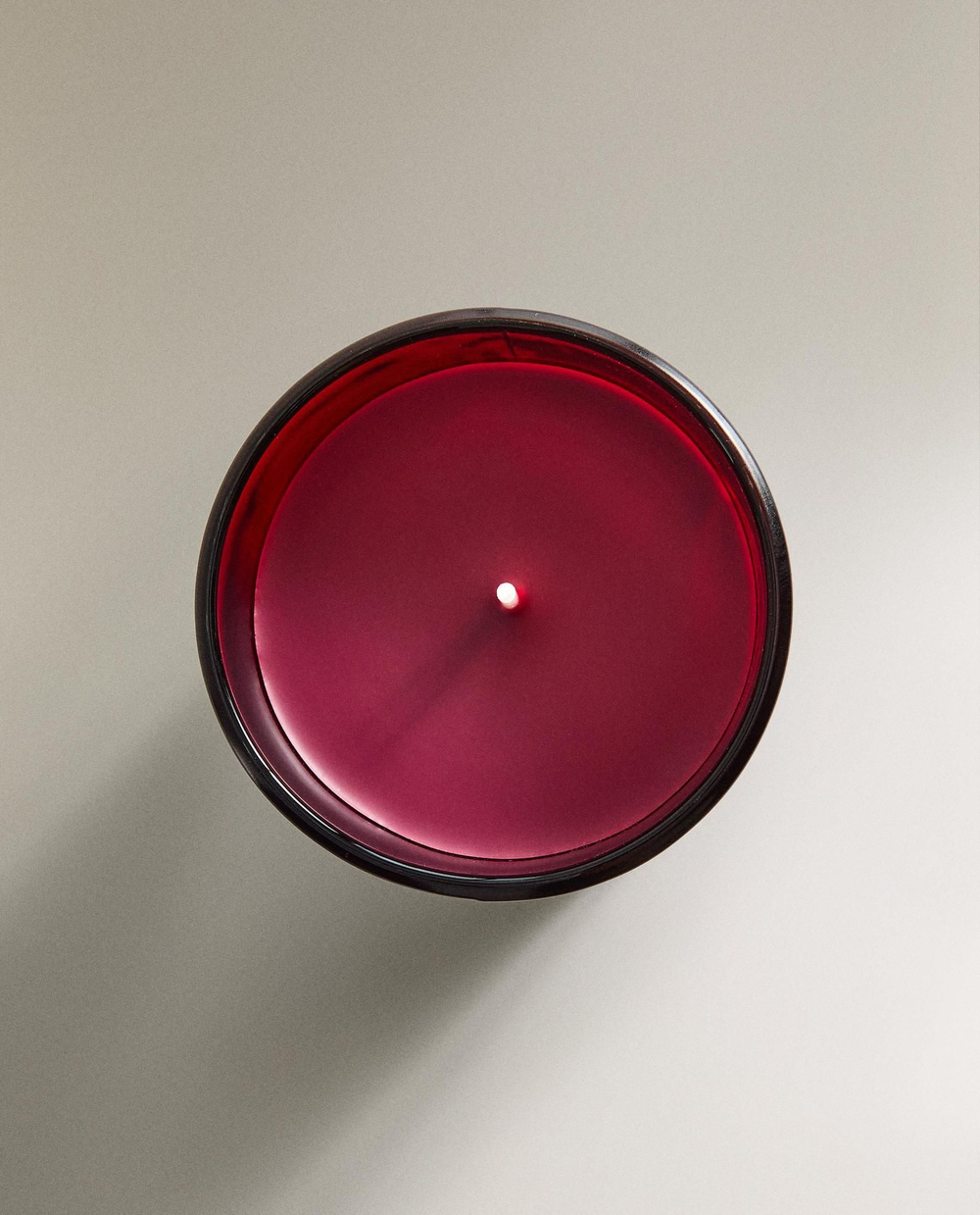 Zara Home - Ароматическая свеча gingerbread, 200 г