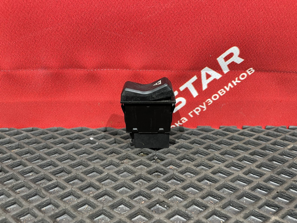 Кнопка аварийной сигнализации