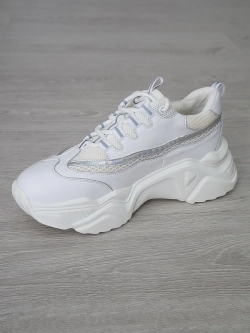 Кроссовки женские летние