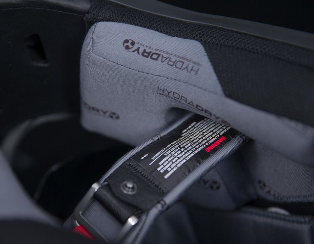 Airform Gloss / Черный