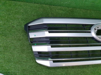 Решетка радиатора Toyota Land Cruiser 300 (2021-н.в.)