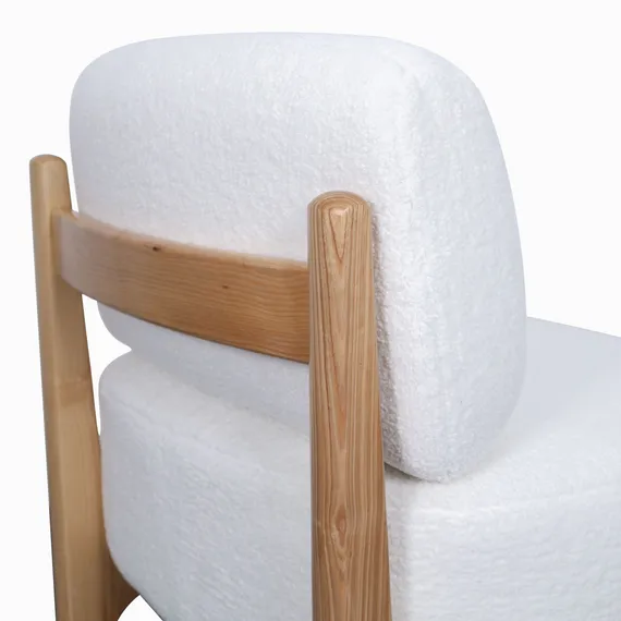 Кресло Judge белое со светлыми ножками