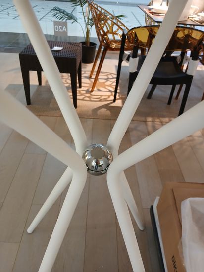 Стол обеденный металлический Kilig