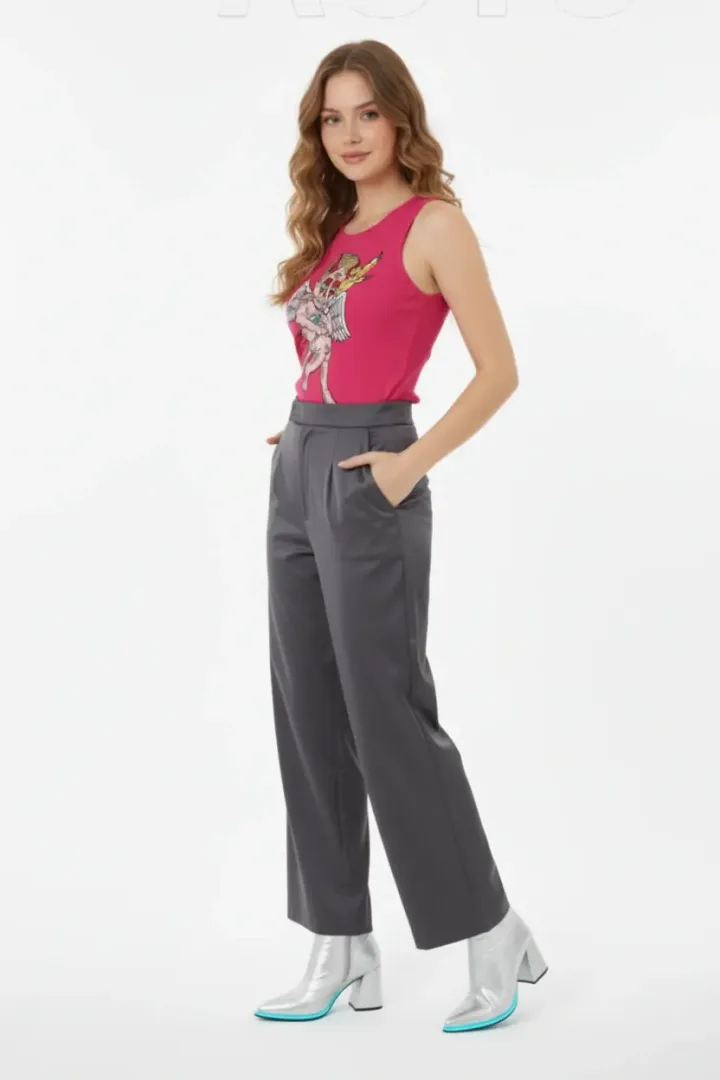 Женский топ с рисунком «ANGIE»