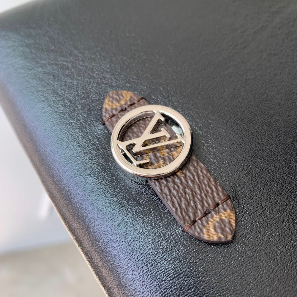 Louis Vuitton Cosmetic Pouch MM