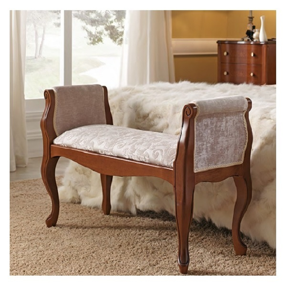 Скамья с подлокотниками