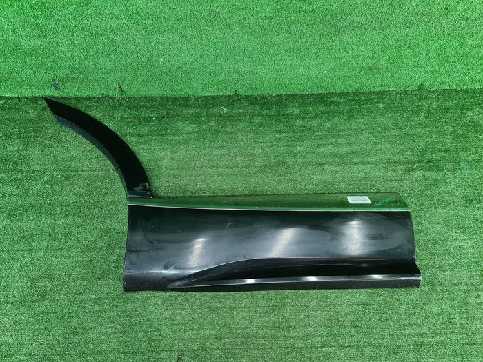 Накладка двери задняя правая Genesis GV80 (20-нв)