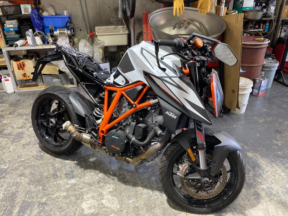 KTM 1290 Super Duke R 038356