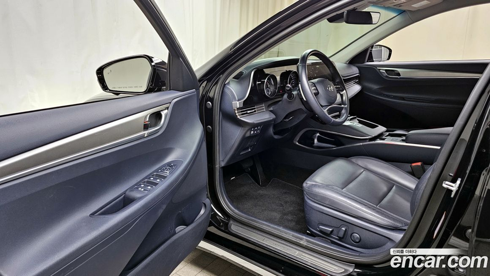 Hyundai The New Grandeur (Azera) IG Hybrid Premium Choice (05.2021)
