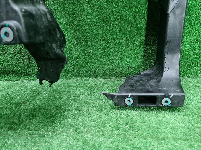 Телевизор Lixiang L9 (2022-н.в.)