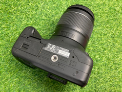 Canon 550D + 18-55mm 3.5-5.6 IS II
