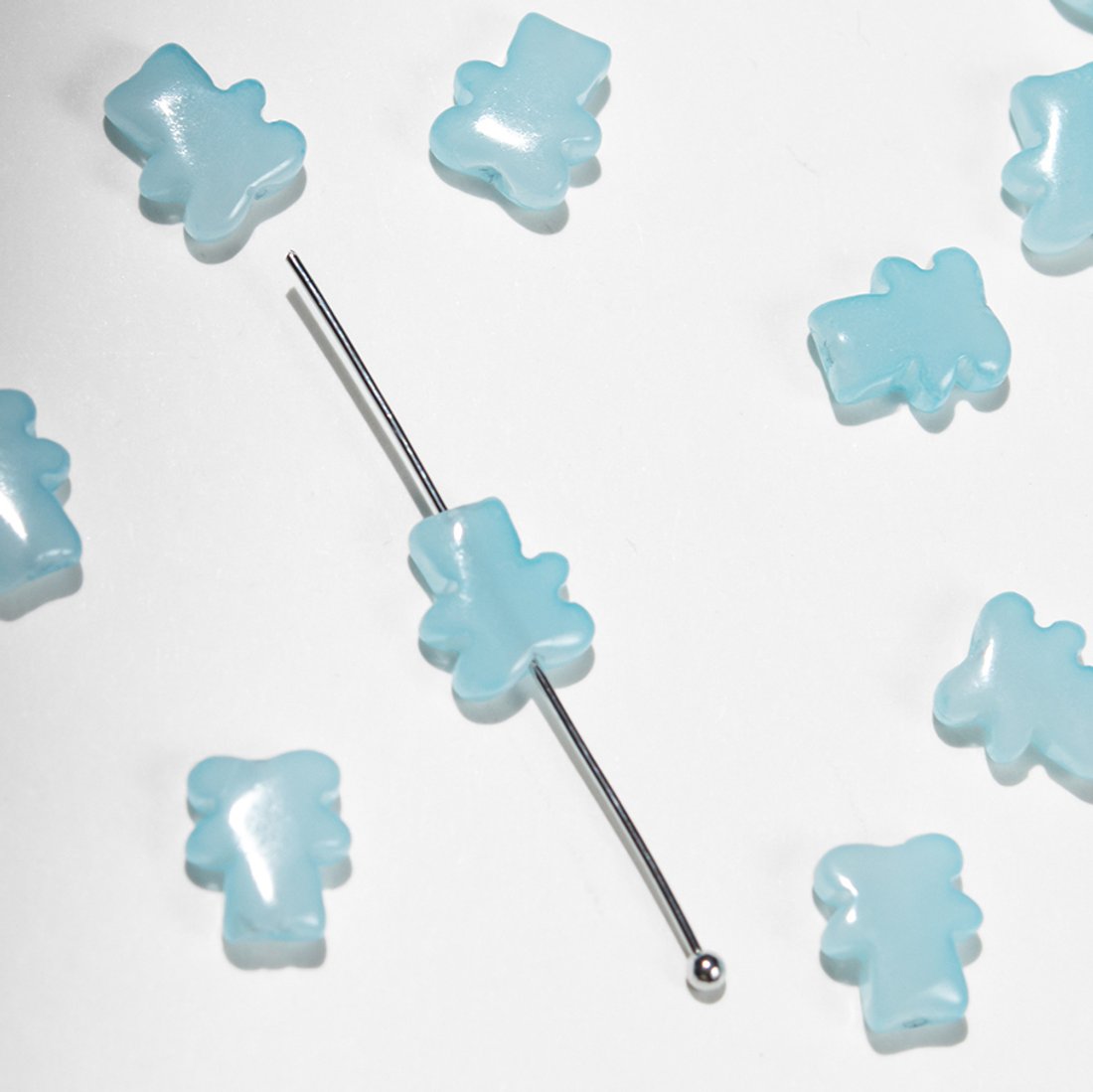 Бусины в форме голубых мишек, 9*8мм, акрил