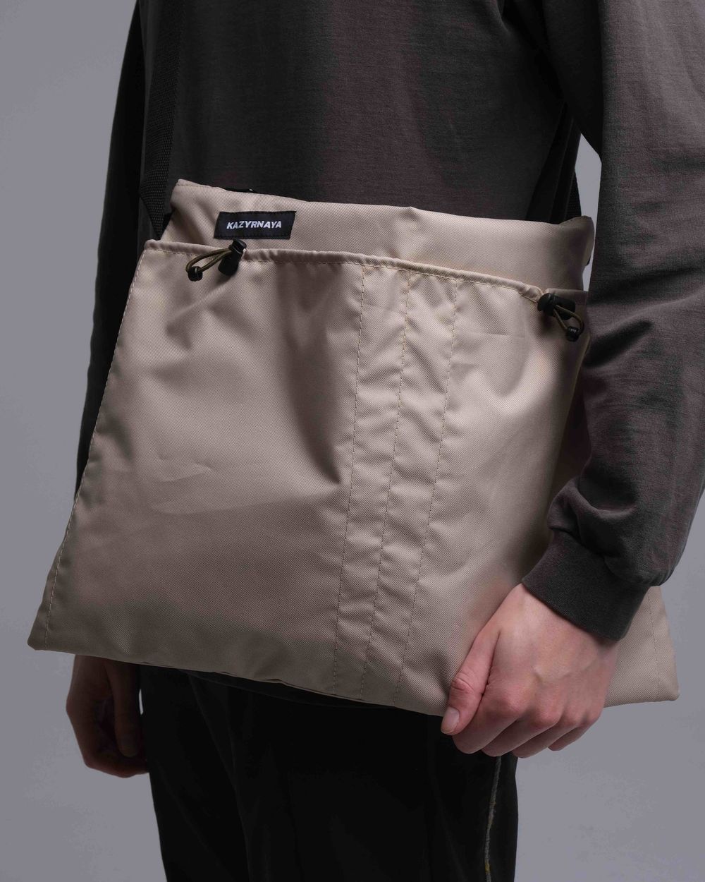 Сумка Kazyrnaya Тоут Cross бежевая