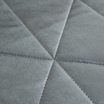 Велюровое покрывало в клетку с наволочками OVL039