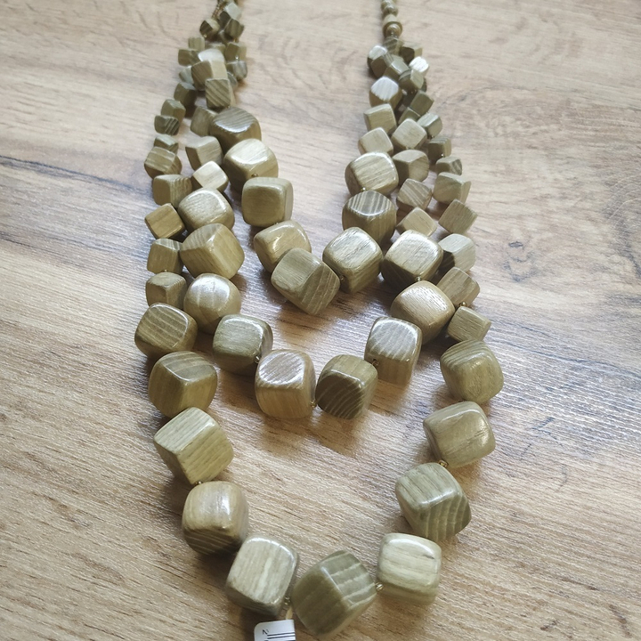 Колье Кубики 3 нити, дерево, цвет бежево-кор., 58 см