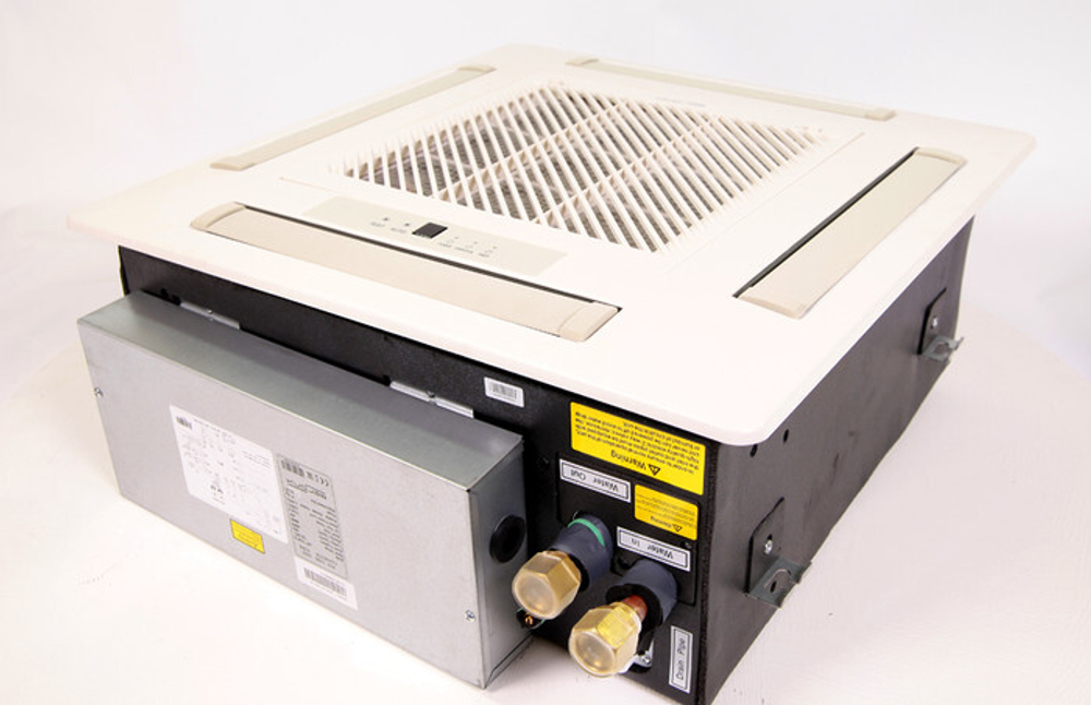 Кассетный фанкойл AERONIK AFP 140 XD/B-T с панелью ATB03 (8,0 кВт)