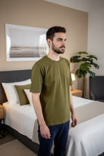 Футболка мужская однотонная///Расцветки моделей обновляются каждую неделю. ОСТАВЛЯЕМ ЗА СОБОЙ ПРАВО отправить расцветку, которая есть на складе.