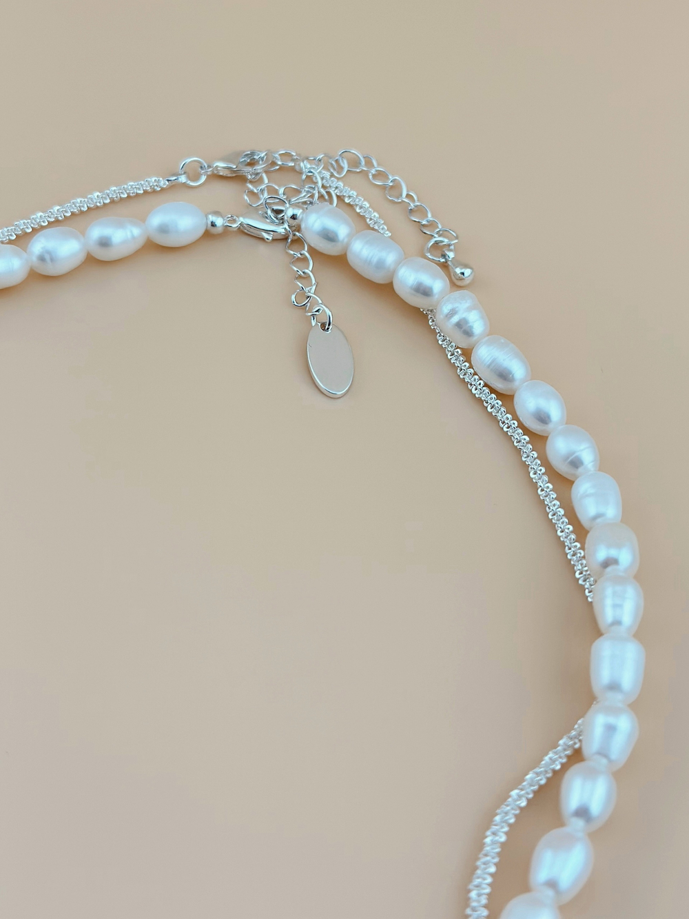 Колье жемчужное с доп. цепочкой и подвеской в виде белого кристалла