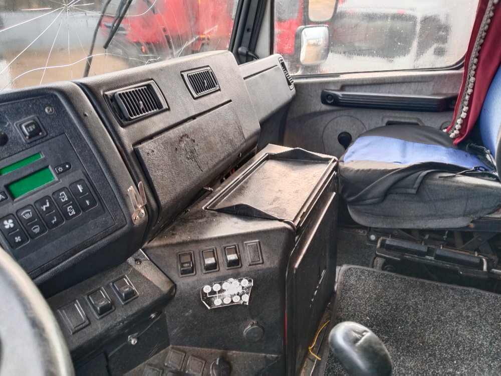 МАЗ 6430 6x4 Седельный тягач 6430С9-520-020 (Дизельный, 11,1 л, 420 л.с., МТ)