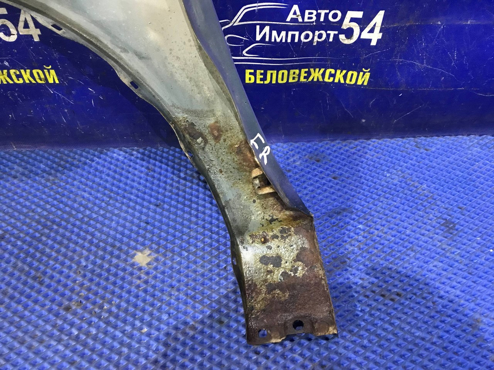 Крыло переднее правое TOYOTA CORSA 1991