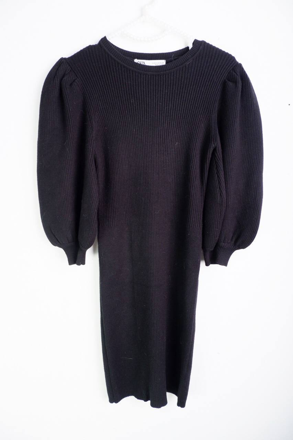 Платье Zara с оригинальными рукавами, маркировка М, визуально на 46 размер