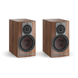 Dali Rubicon 2 C Walnut — активная беспроводная полочная акустическая система (пара)