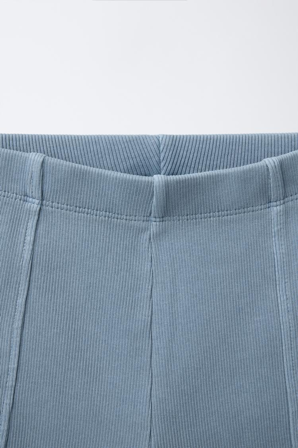 ZARA ШОРТЫ-ВЕЛОСИПЕДКИ В РУБЧИК С ЭФФЕКТОМ ПОТЕРТОСТИ, ЛИНЯЛЫЙ СИНИЙ