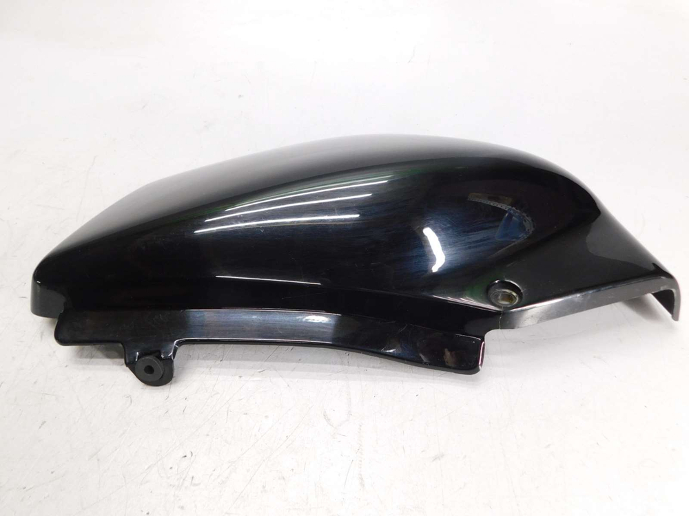 Пластик боковой левый Honda X4 SC38.