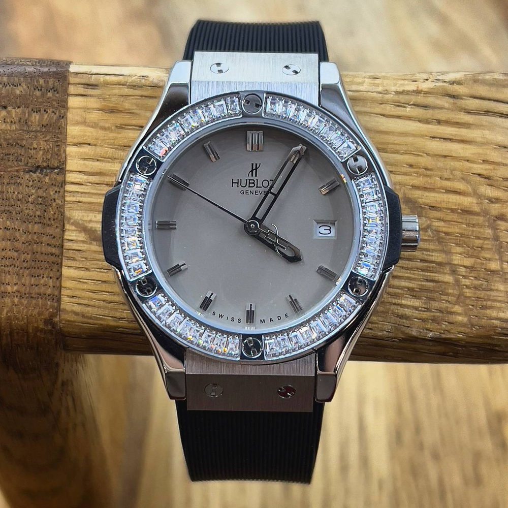 Часы Hublot
