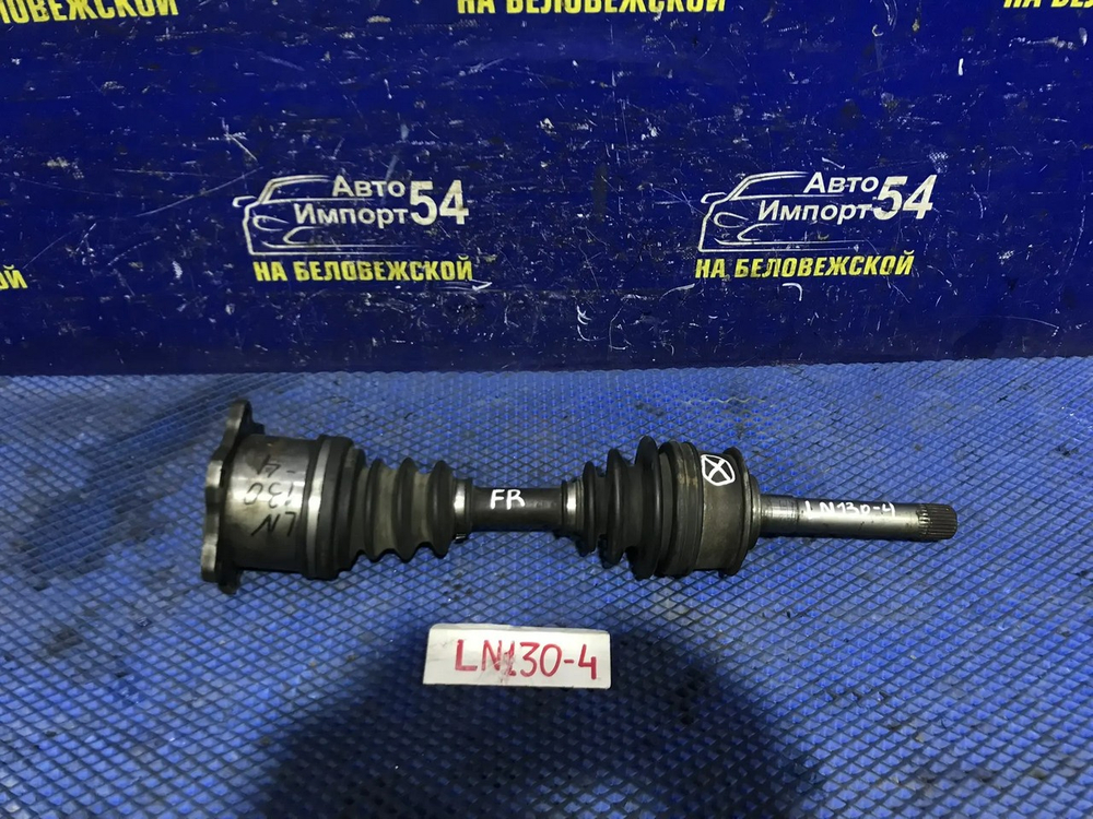 Привод передний правый TOYOTA HILUX SURF 1992