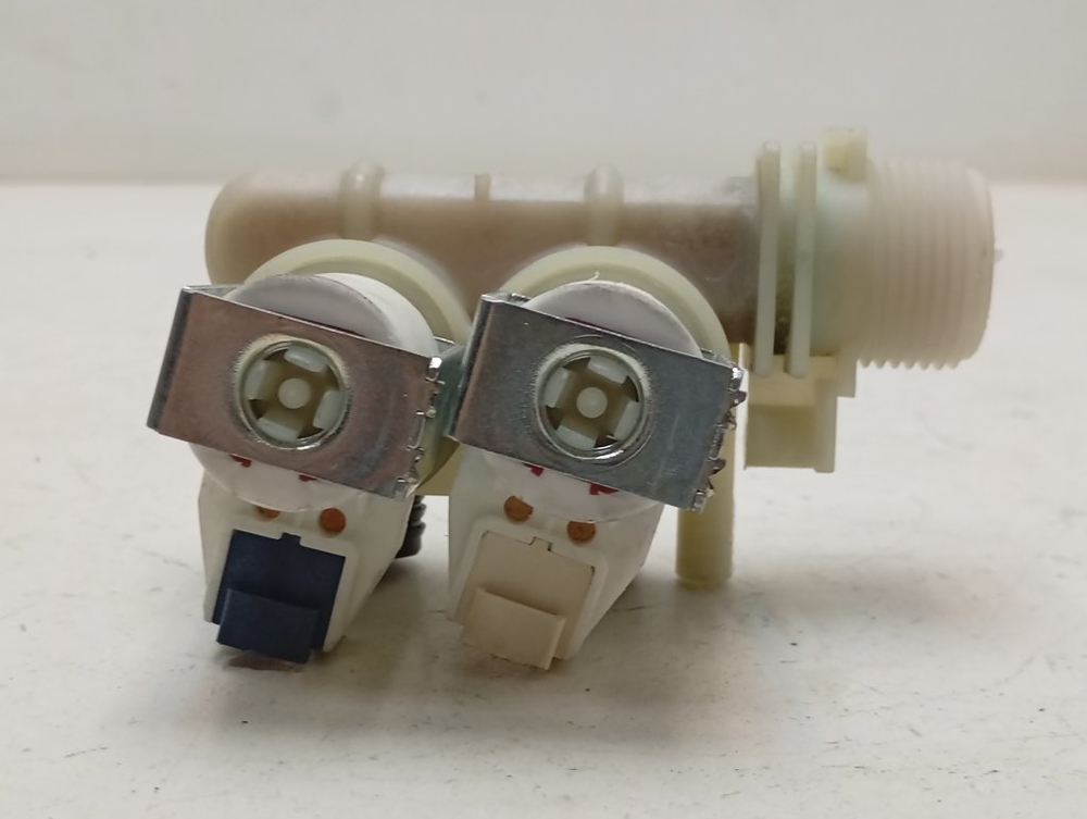 IWUE4105CIS кт64 Клапан подачи водыдля стиральной машины Indesit 44913 б/у