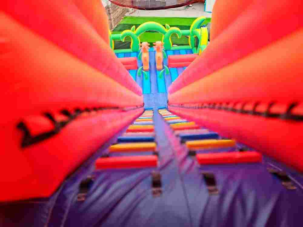 Надувная горка "Большой тигр", 17*7*12 м