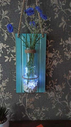Настенная ваза на деревянном основании wall vase 5