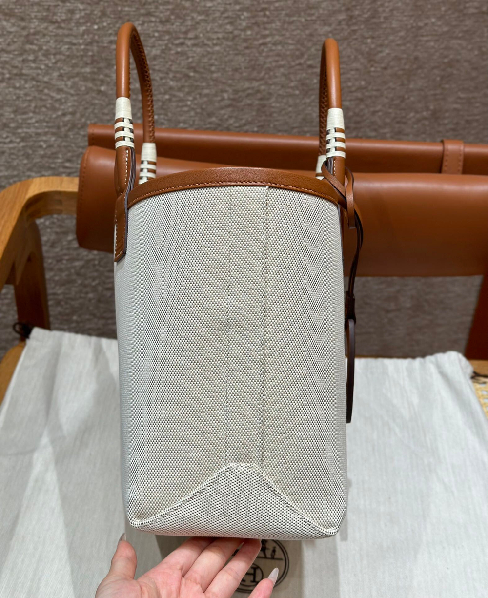 Hermes Steeple 28 cm