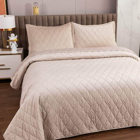 Покрывало 240х260 и 2 наволочки 50x70 Sofi De MarkO Деметра светло-бежевое