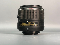 Nikon D5300 + 18-55mm 3.5-5.6GII VR 11.000 кадров
