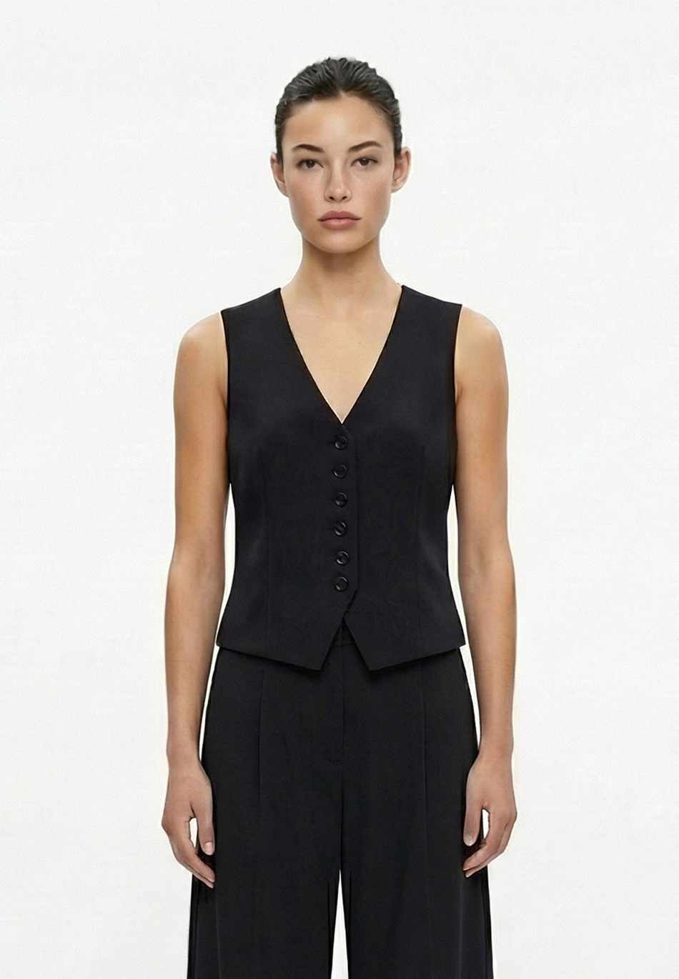 Жилет из костюмной ткани