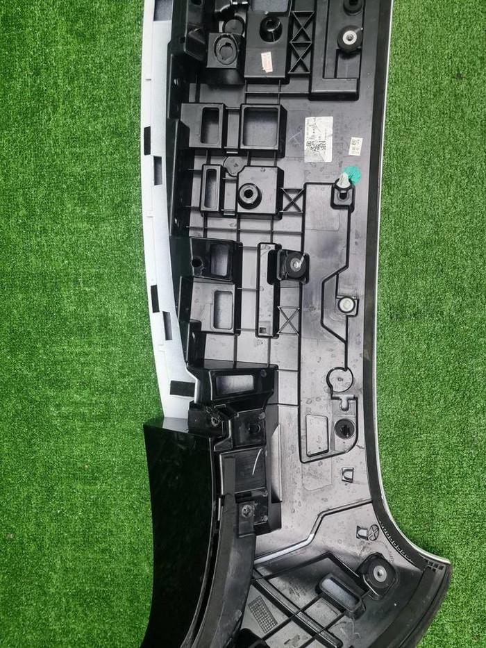 Спойлер крышки багажника Lixiang L6 (2024-н.в.)